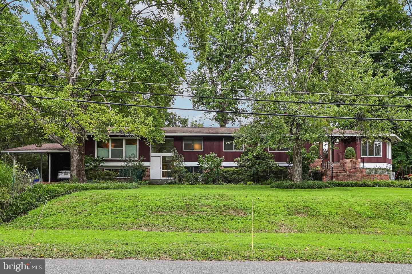8901 Charred Oak Dr Property Photo 1
