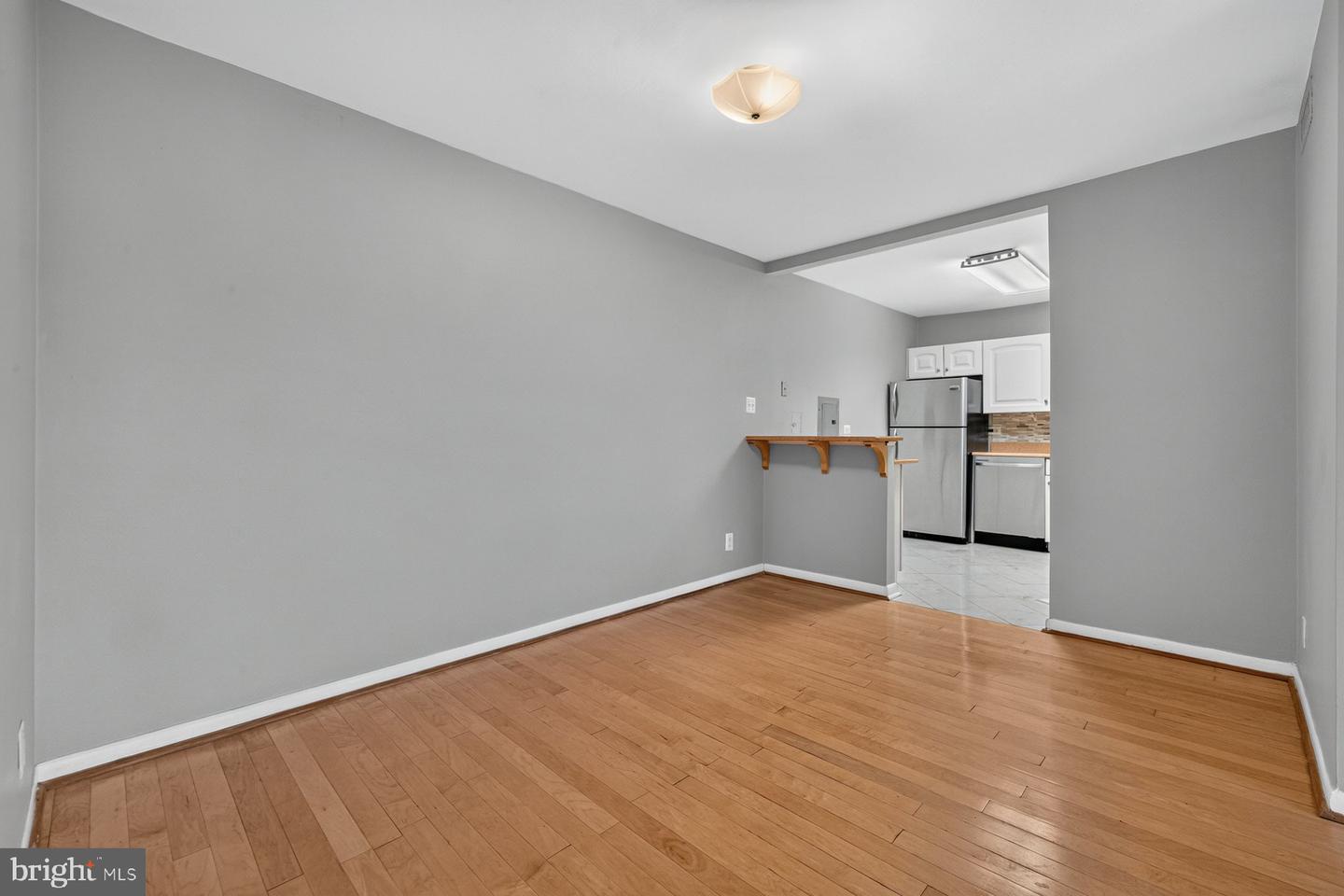 8315 N Brook Ln #2-1004 Property Photo 7