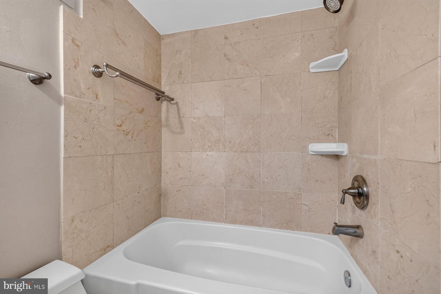 8315 N Brook Ln #2-1004 Property Photo 20