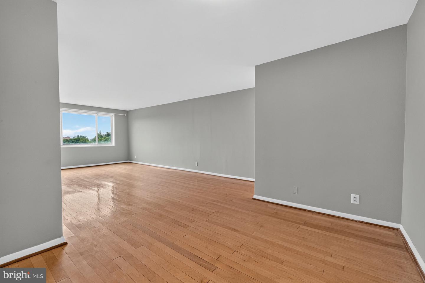 8315 N Brook Ln #2-1004 Property Photo 21