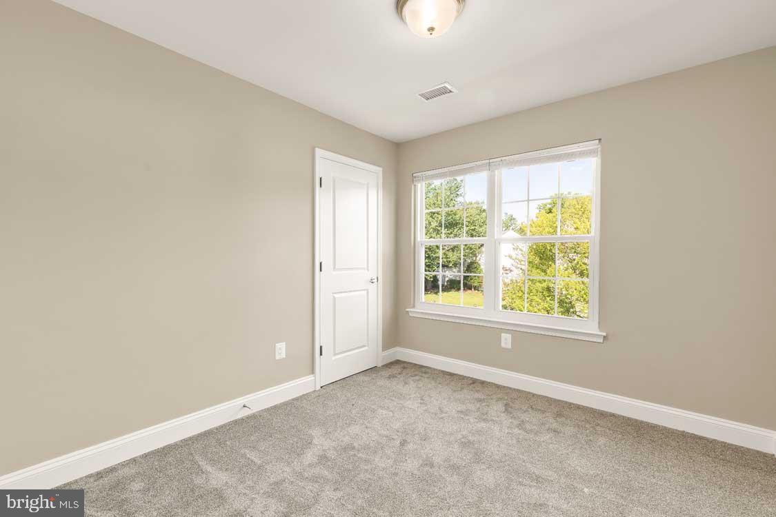 12104 Songbird Ln Property Photo 26