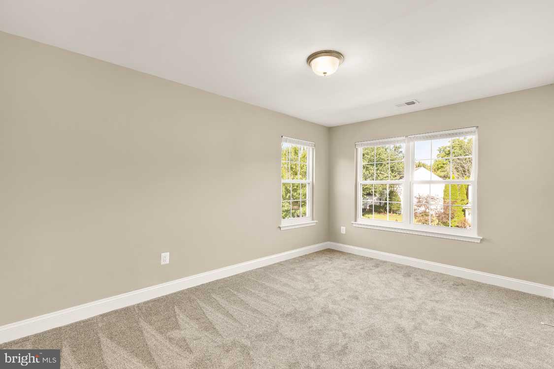 12104 Songbird Ln Property Photo 27