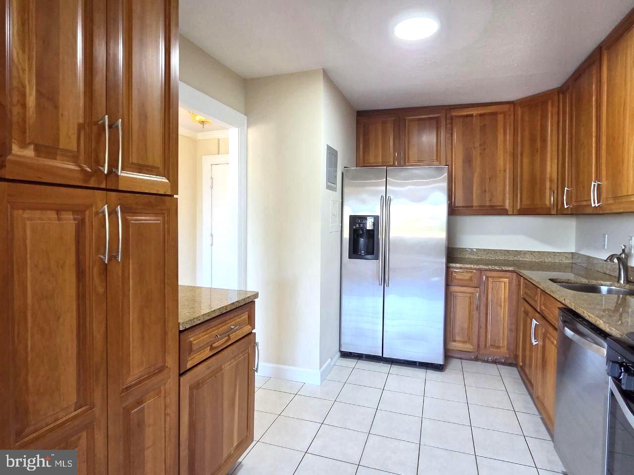 11801 Rockville Pike #814 Property Photo 5