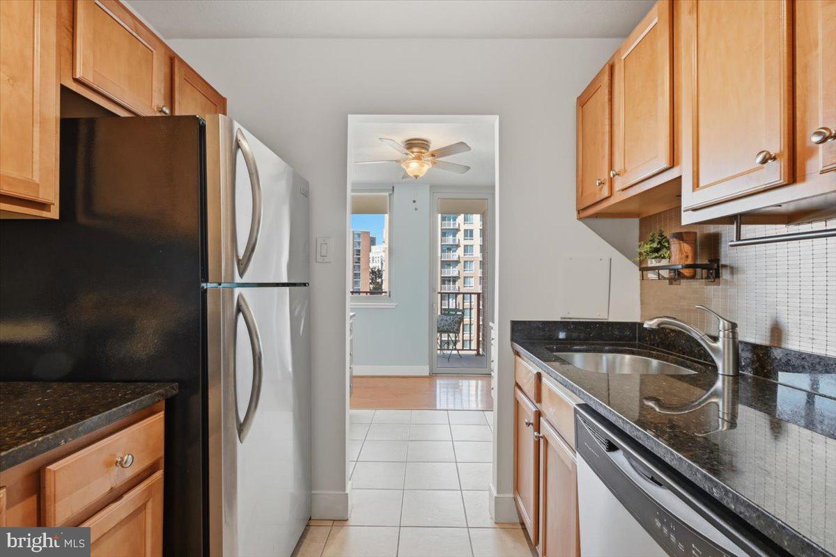 1220 Blair Mill Rd #1008 Property Photo 13