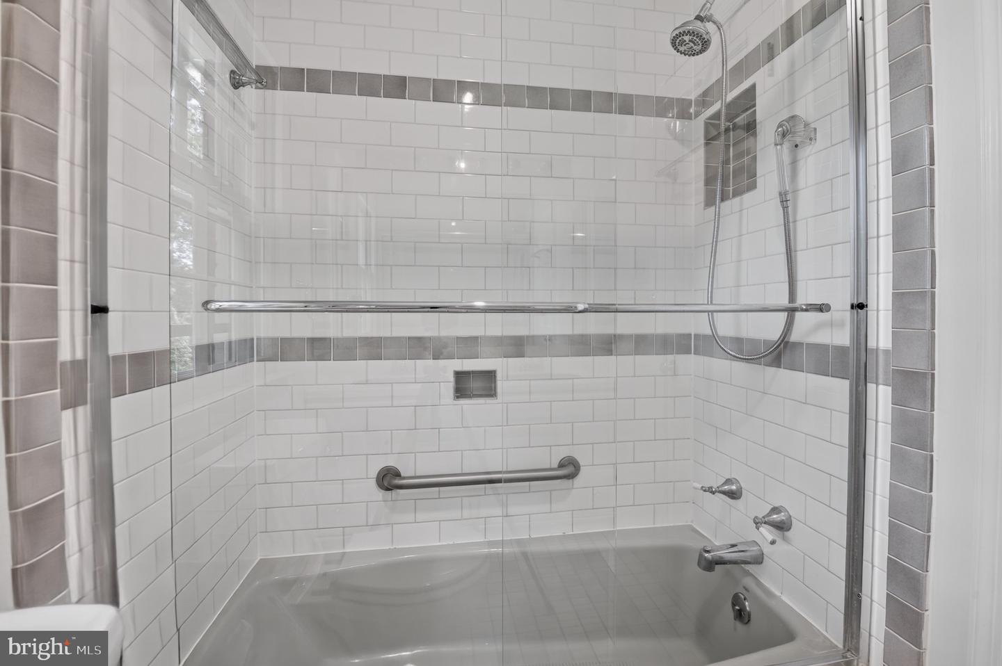 6309 Kenhowe Dr Property Photo 59