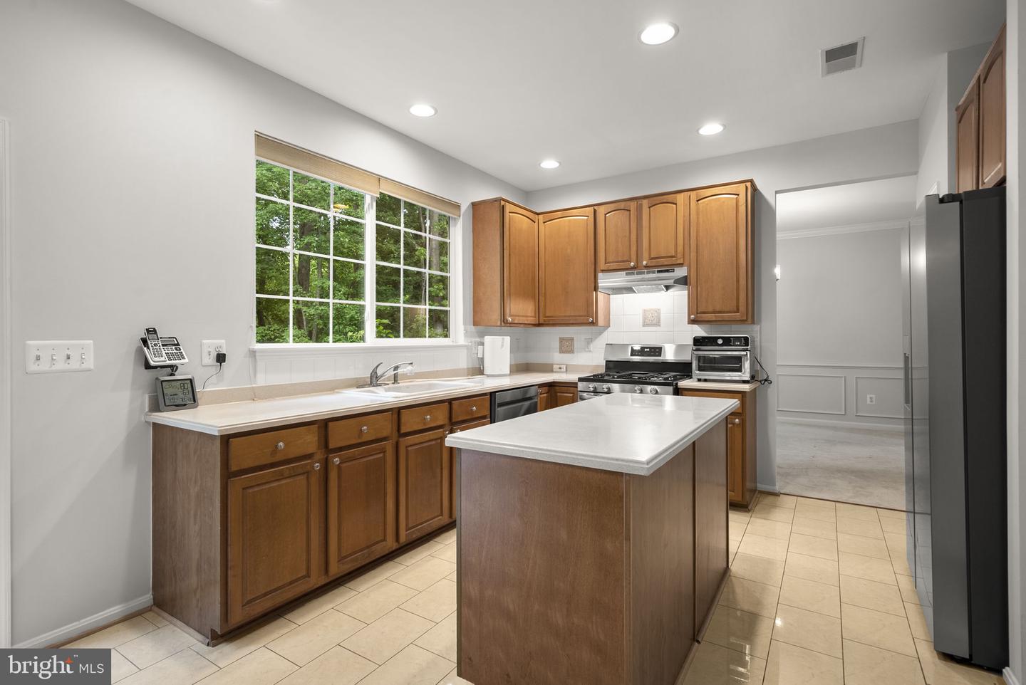 4012 Cotton Tree Ln Property Photo 12
