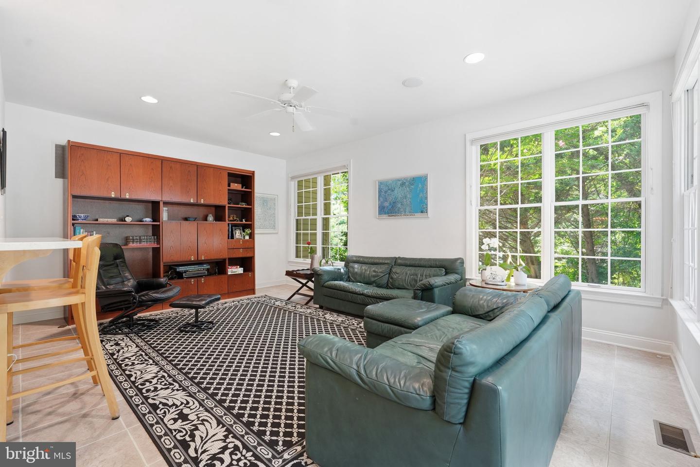 11640 Piney Spring Ln Property Photo 11