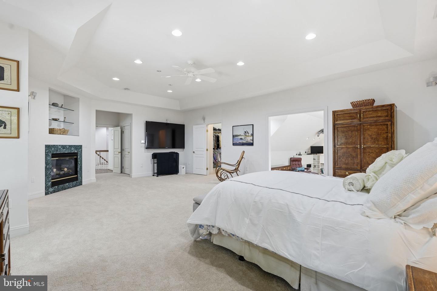 11640 Piney Spring Ln Property Photo 18