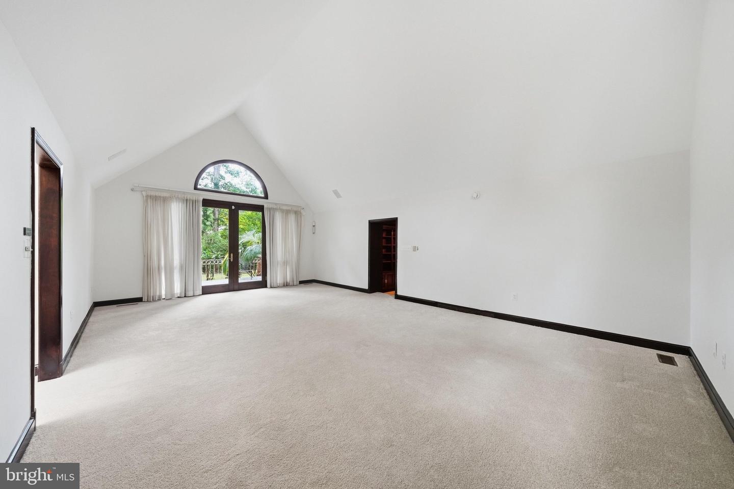 10601 Sweetbriar Pkwy Property Photo 26