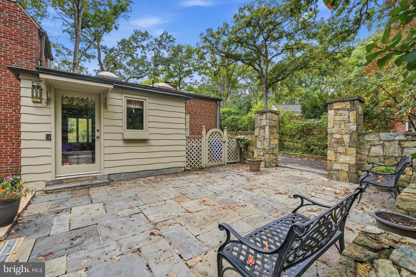 10601 Sweetbriar Pkwy Property Photo 45