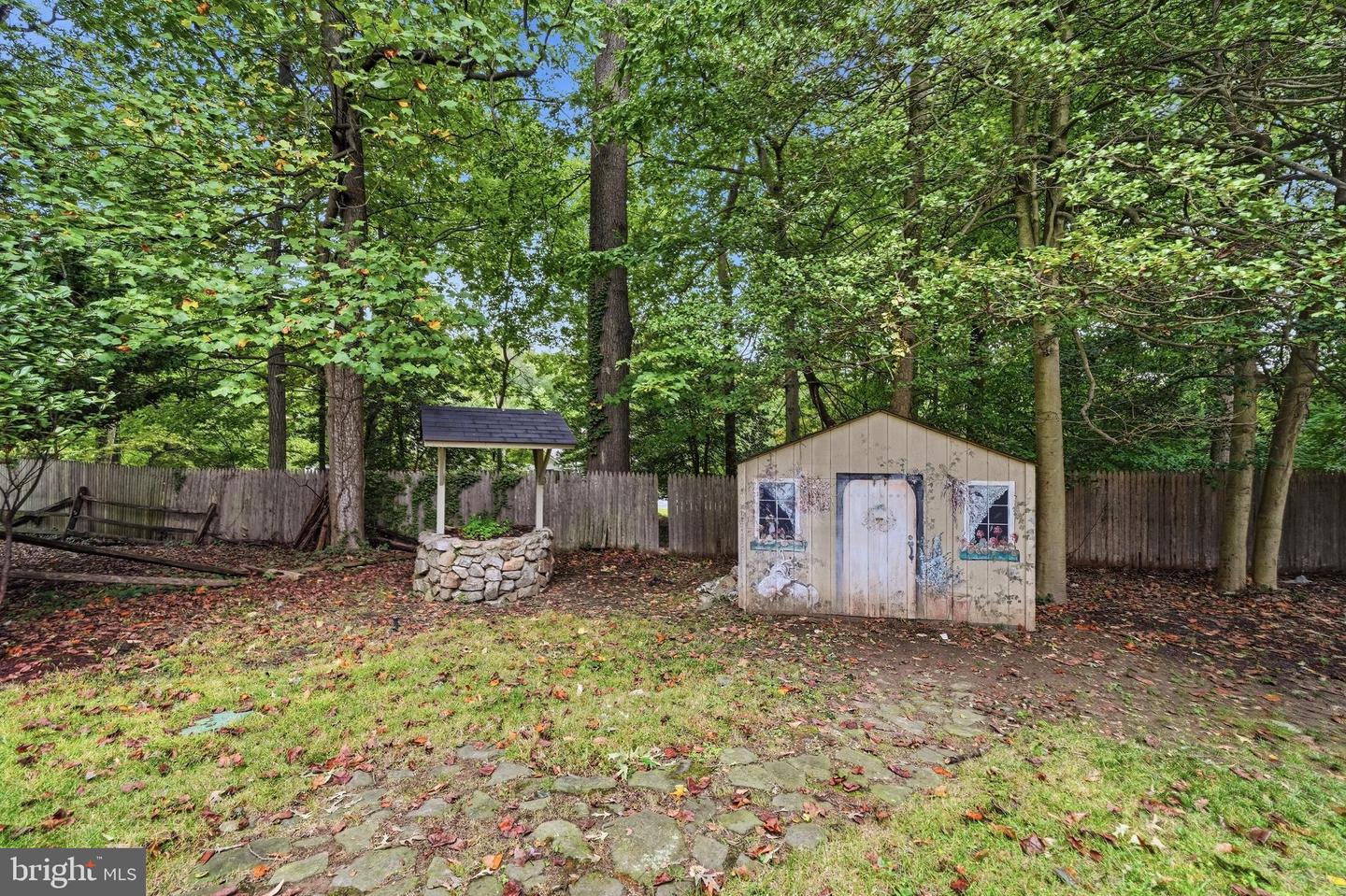 10601 Sweetbriar Pkwy Property Photo 46