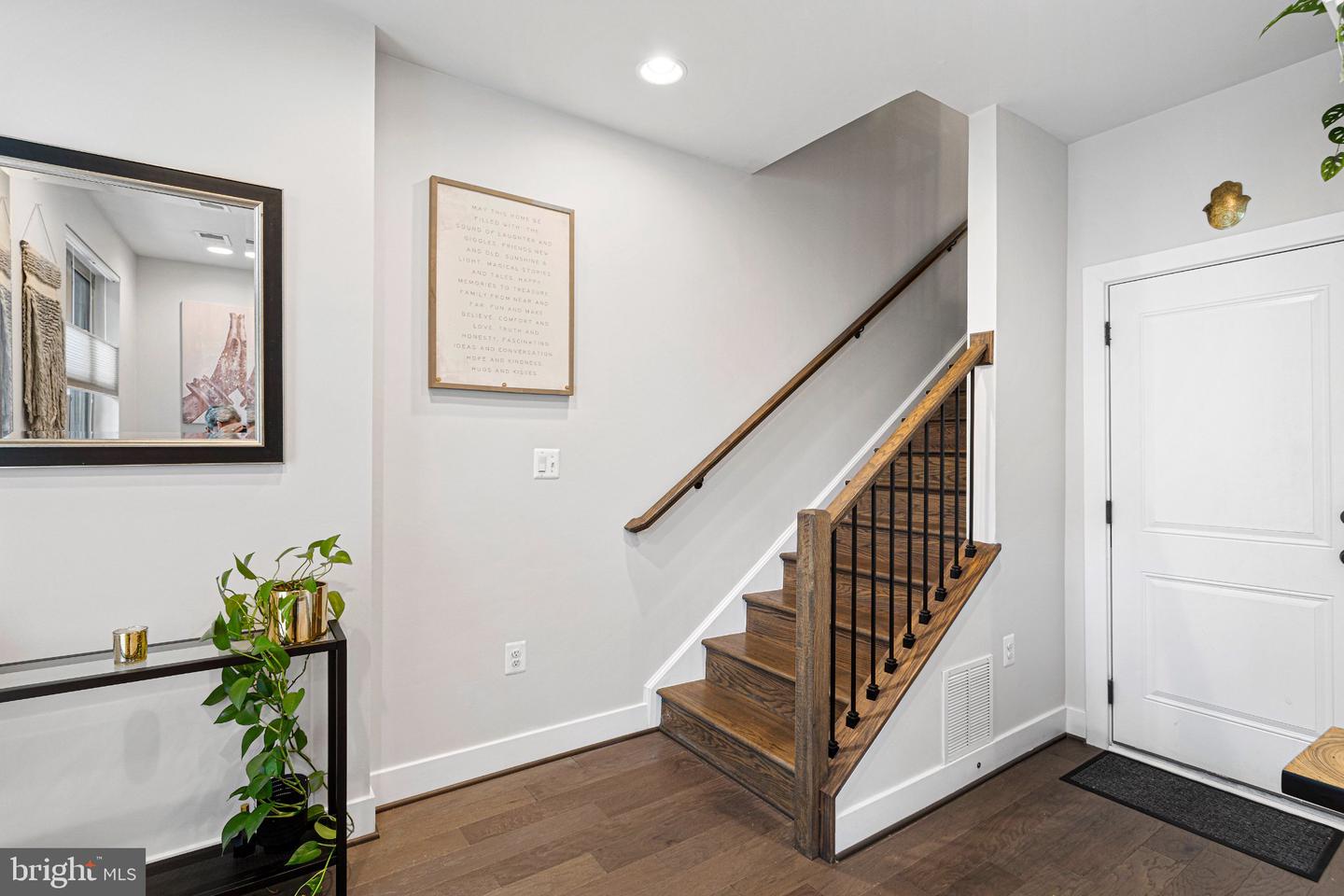 874 Thompson Cres #40 Property Photo 6