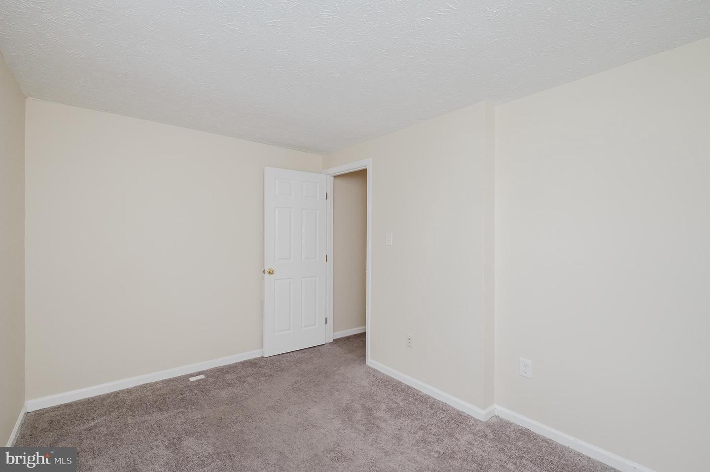 4250 Crosswood Dr Property Photo 29