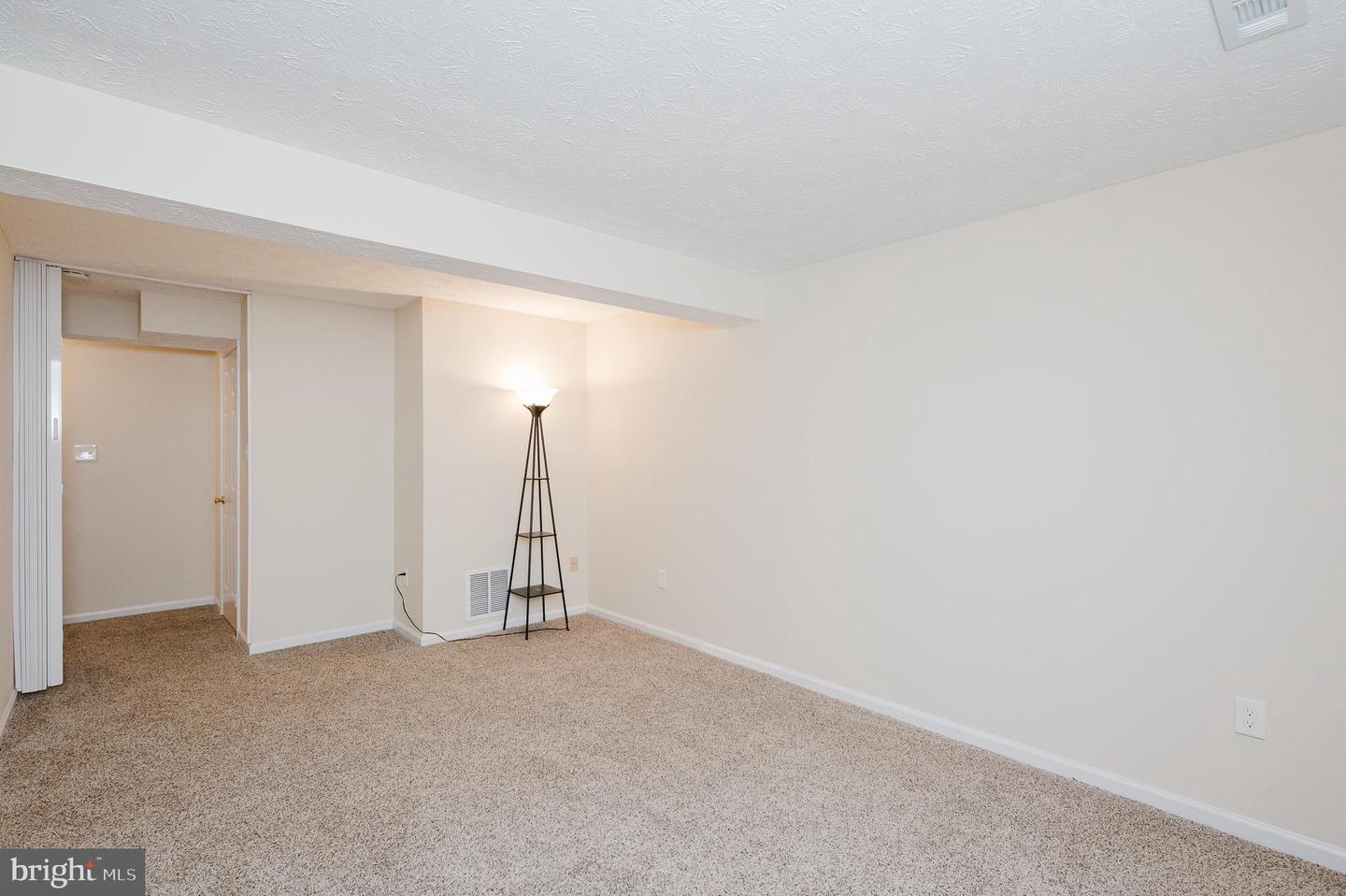 4250 Crosswood Dr Property Photo 37