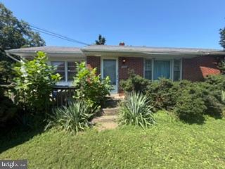 15500 Quince Orchard Rd Property Photo 1