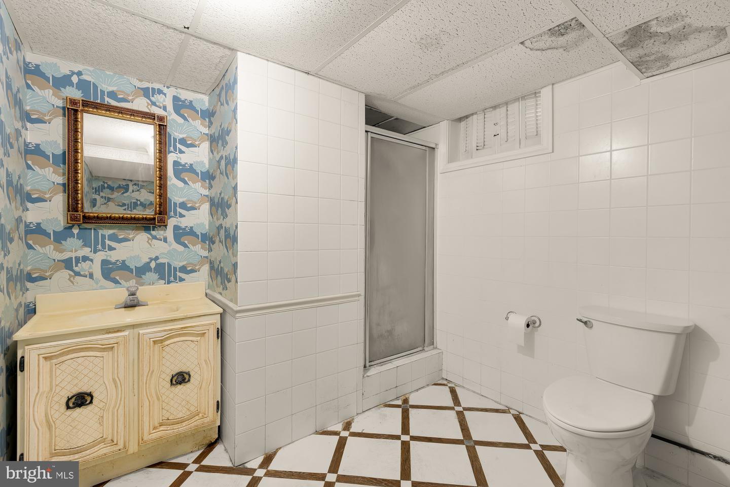 5611 Belmont Ave Property Photo 24