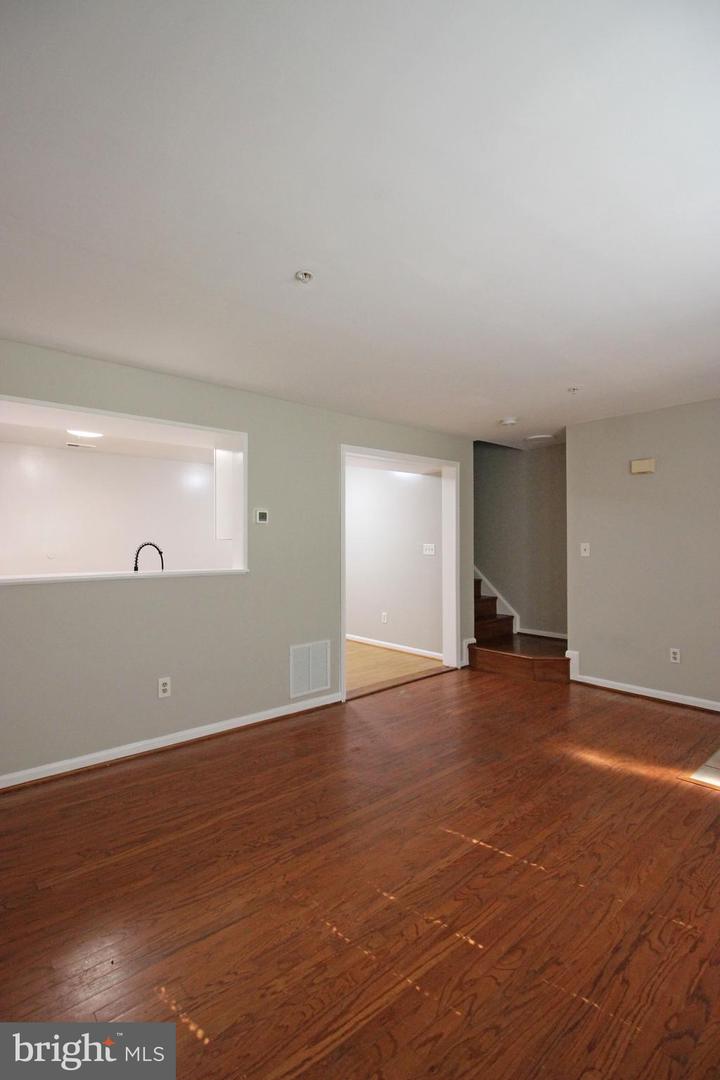 7939 Otter Cove Ct Property Photo 2