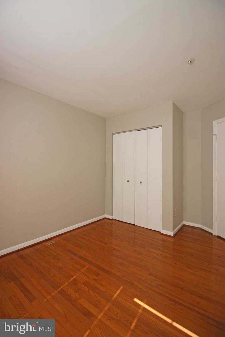 7939 Otter Cove Ct Property Photo 10