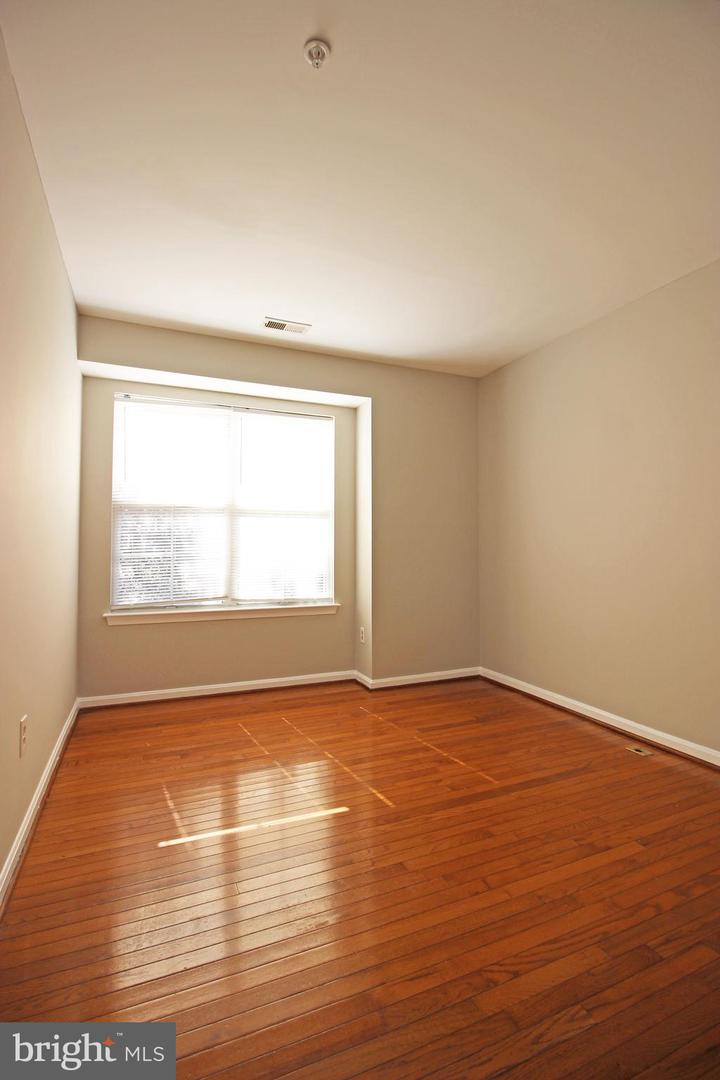 7939 Otter Cove Ct Property Photo 13