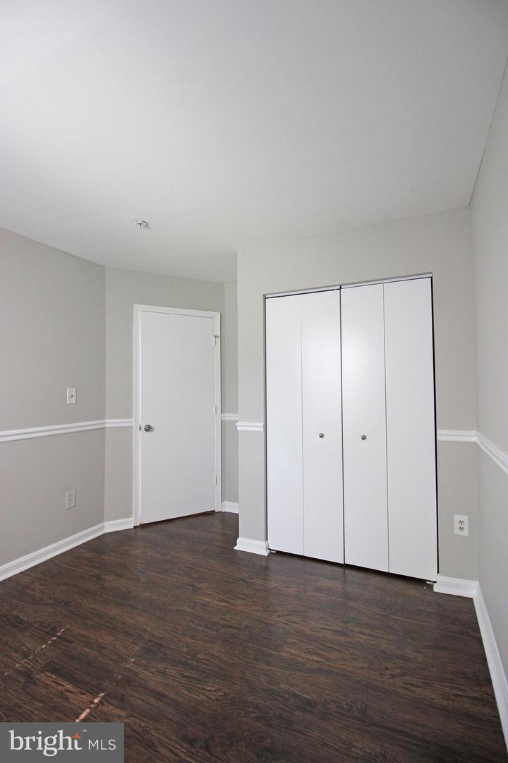 7939 Otter Cove Ct Property Photo 16