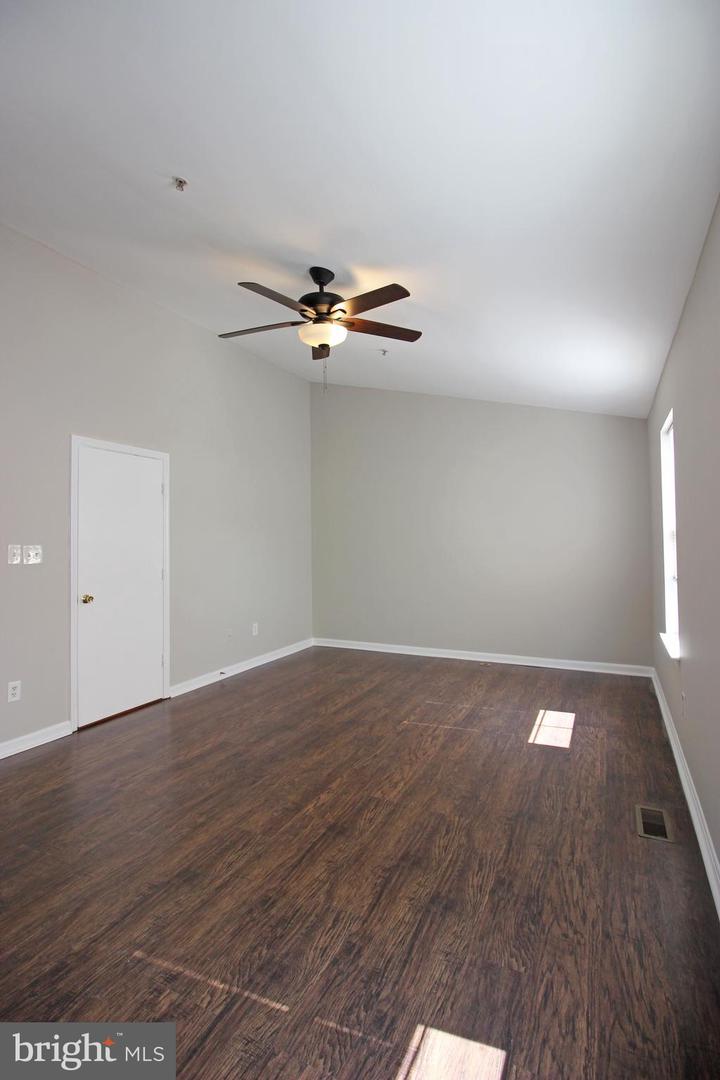 7939 Otter Cove Ct Property Photo 20