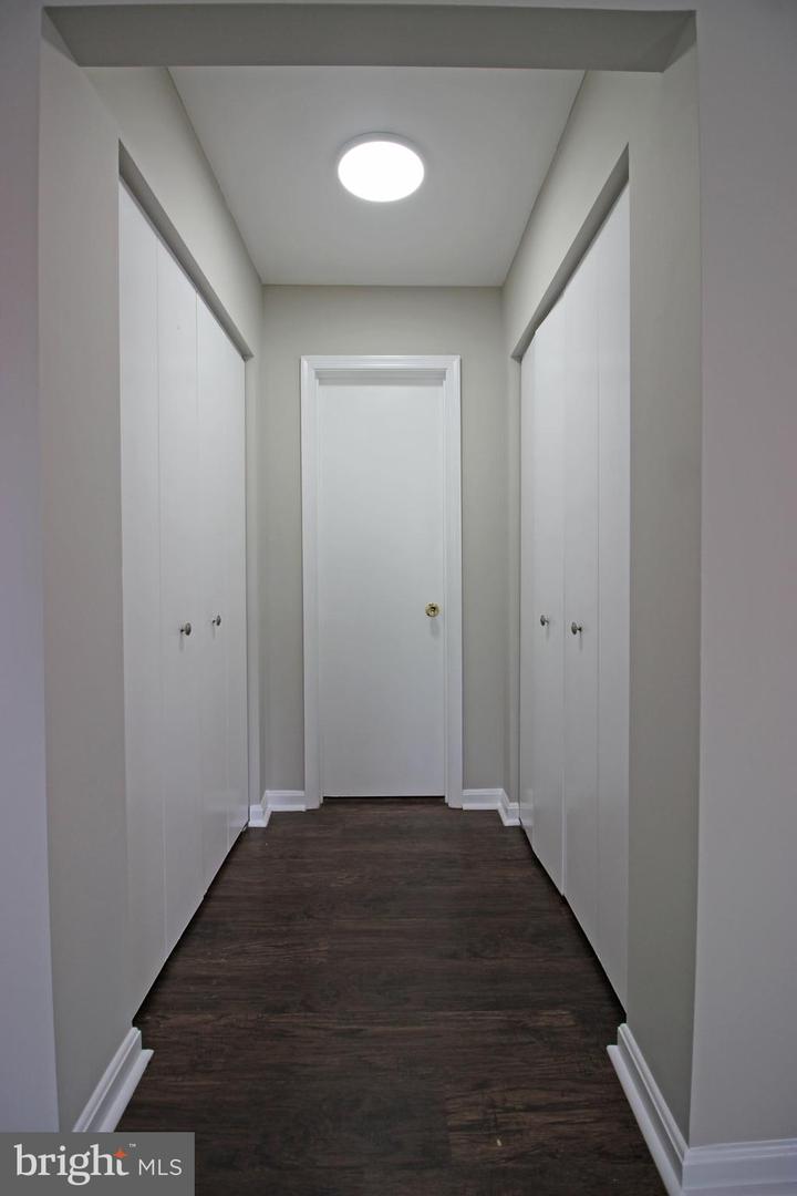 7939 Otter Cove Ct Property Photo 22