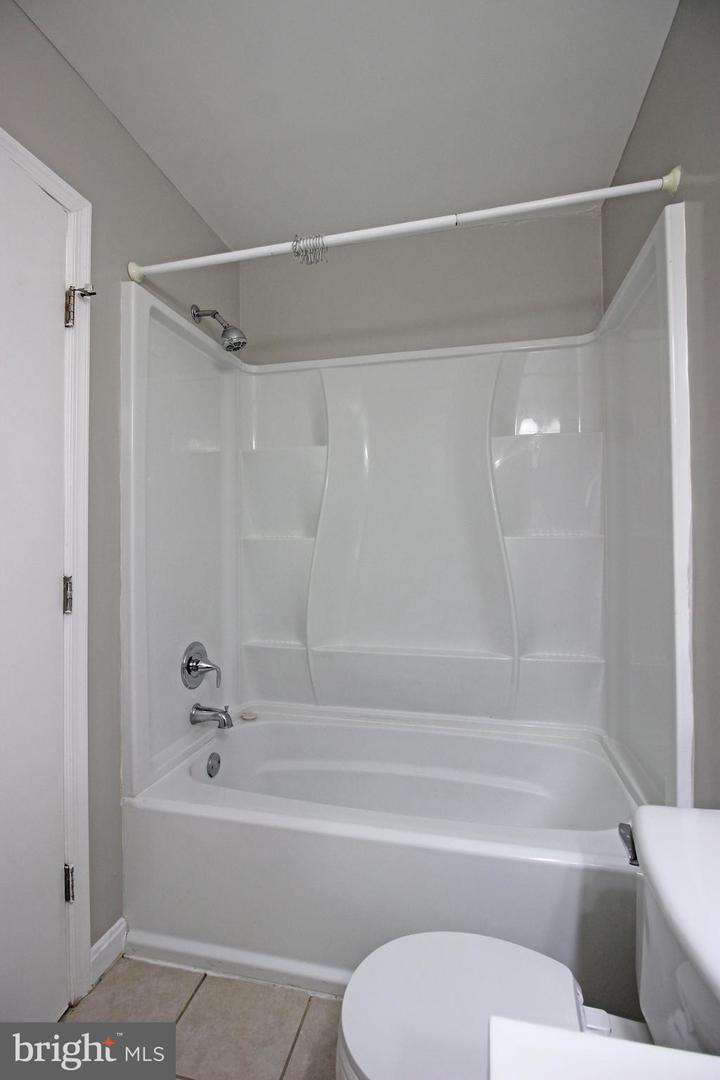 7939 Otter Cove Ct Property Photo 24