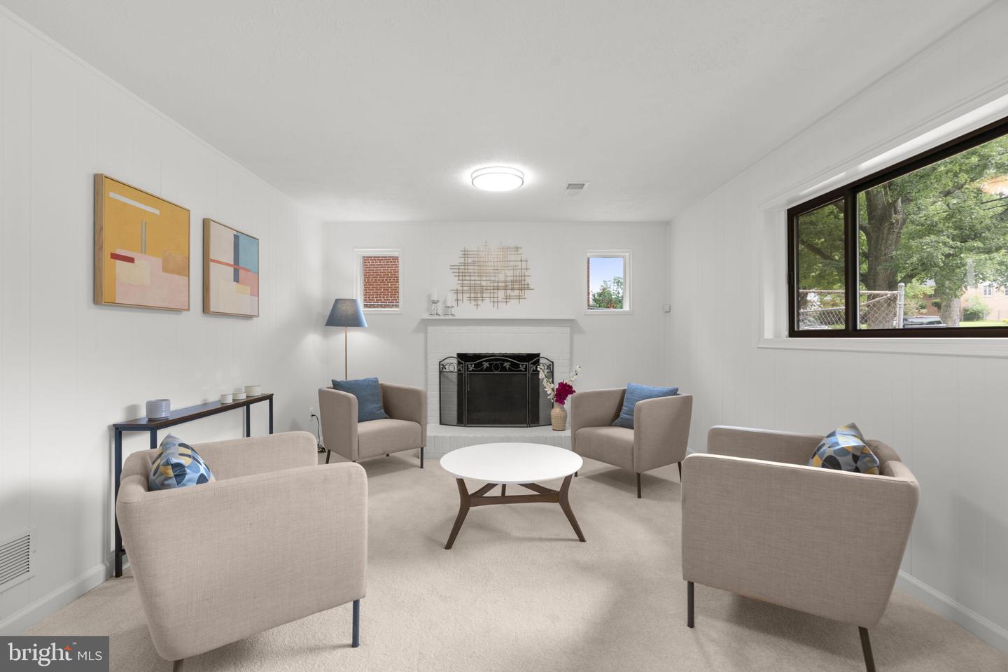 12800 Littleton St Property Photo 5