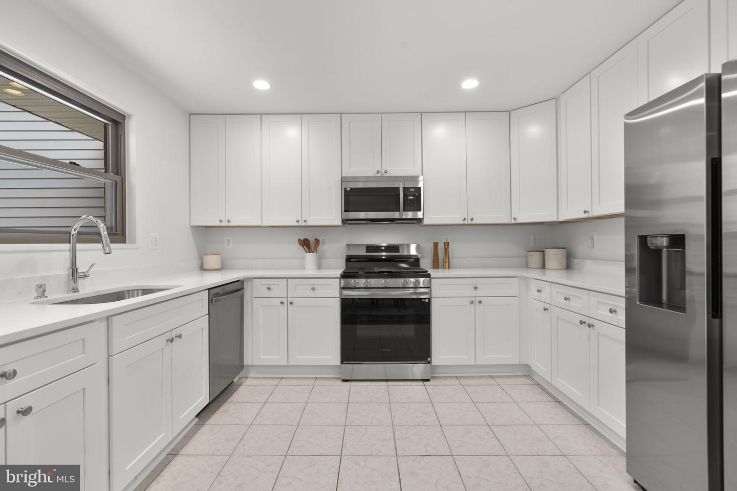 12800 Littleton St Property Photo 14