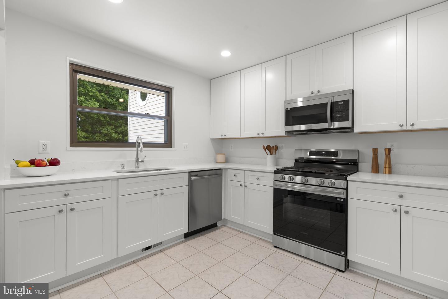 12800 Littleton St Property Photo 15