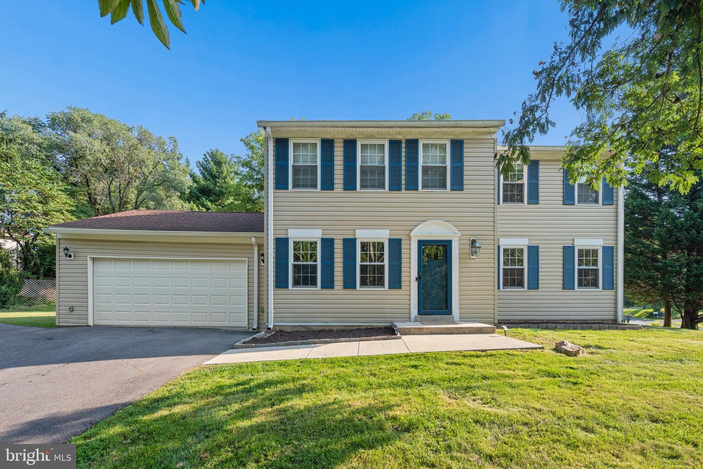 4201 E Gelding Ln Property Photo 1