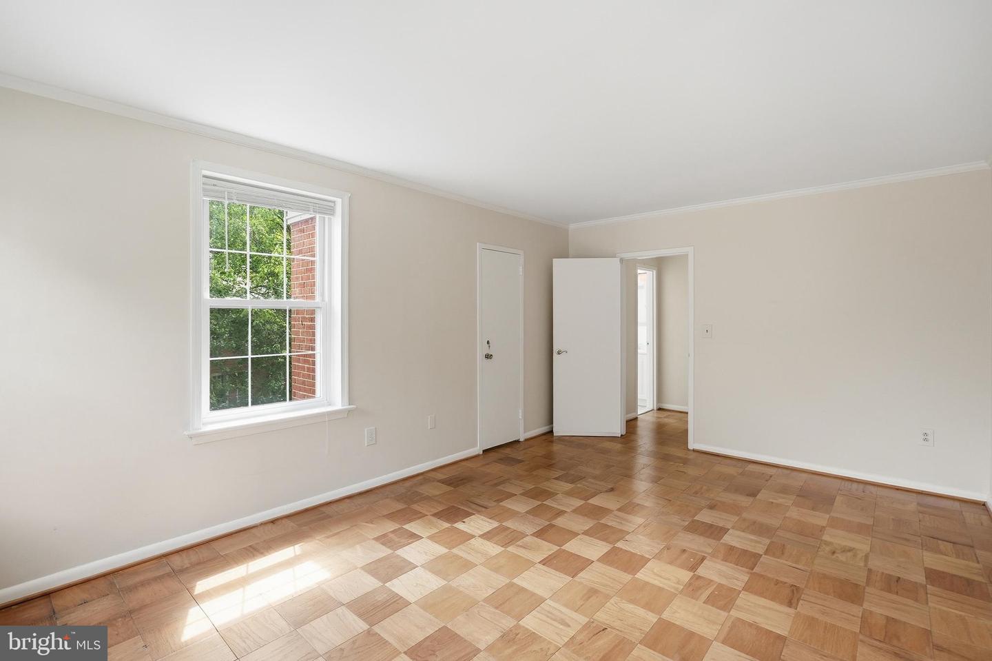 3535 Chevy Chase Lake Dr #307 Property Photo 13