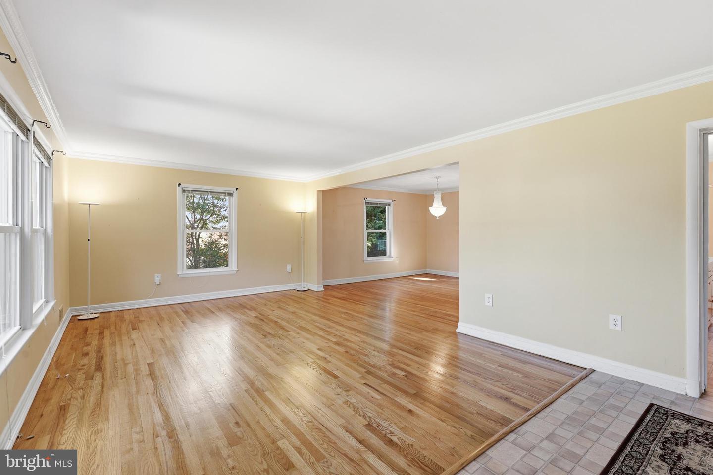 9905 Marquette Dr Property Photo 2