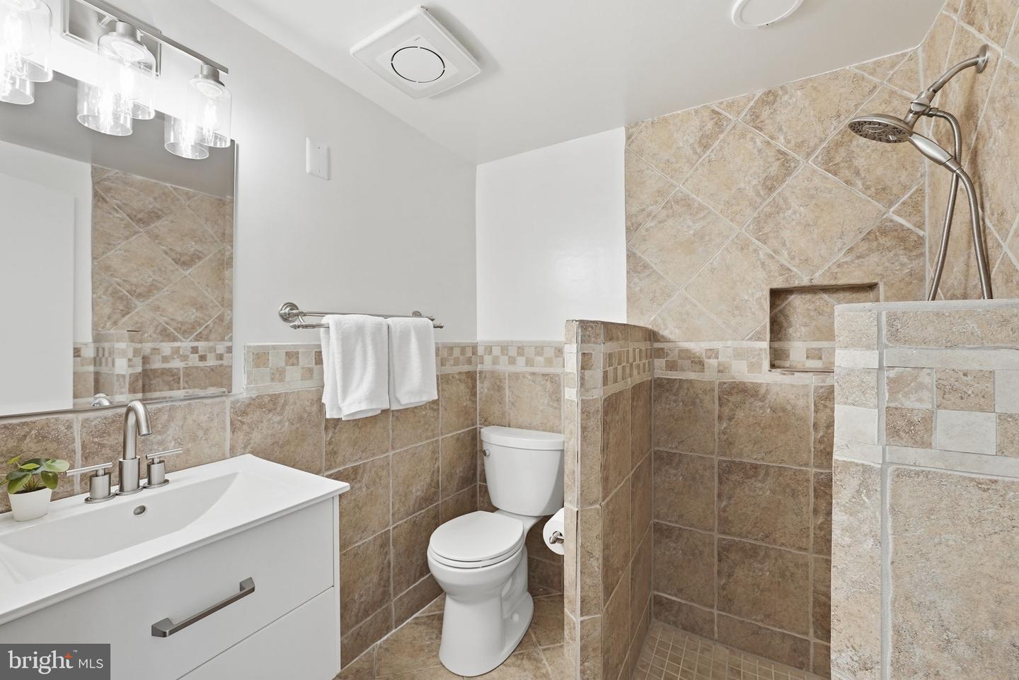 6505 Friars Ct Property Photo 27