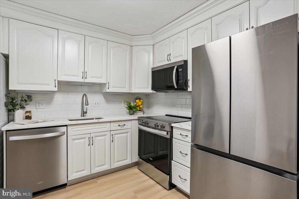 7425 Democracy Blvd #114 Property Photo 18