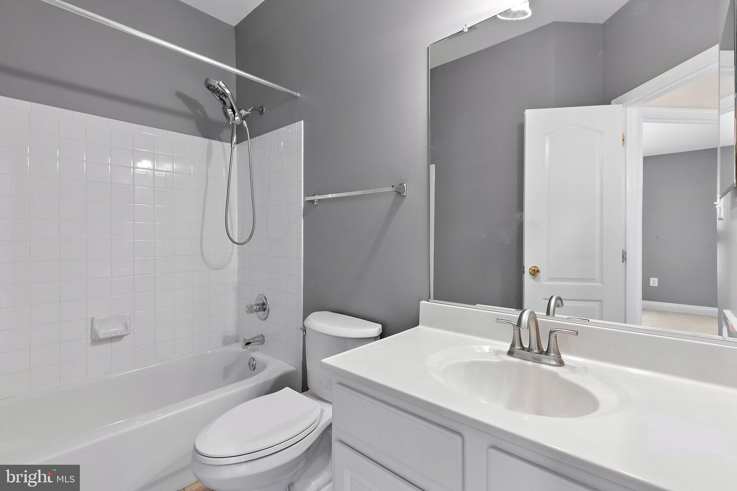 136 Pasture Side Way Property Photo 23