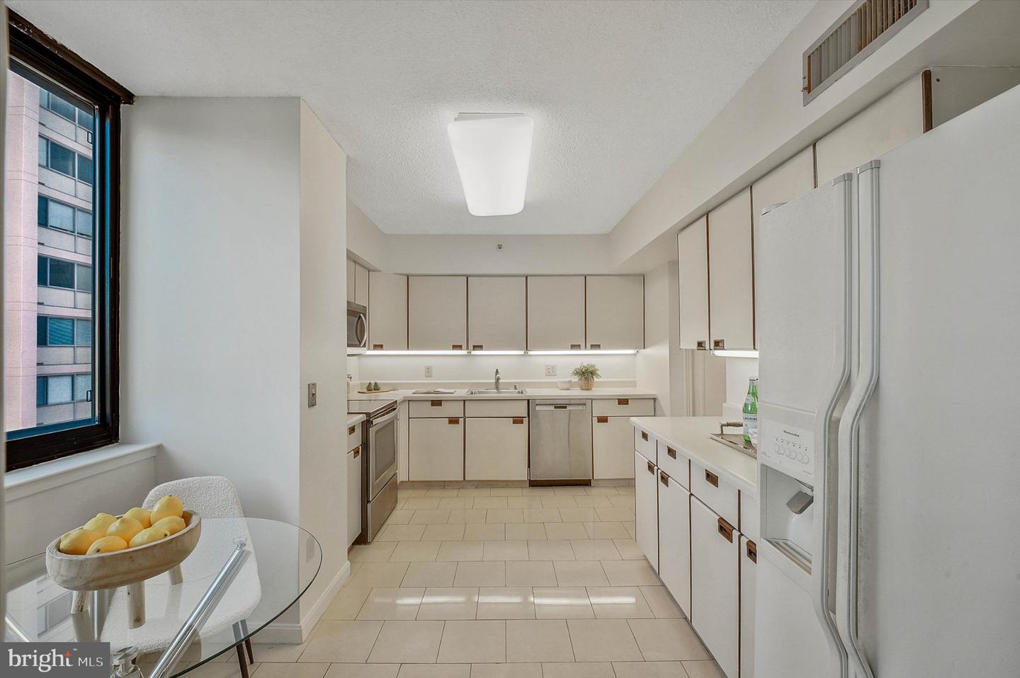 4550 N Park Ave #812 Property Photo 18