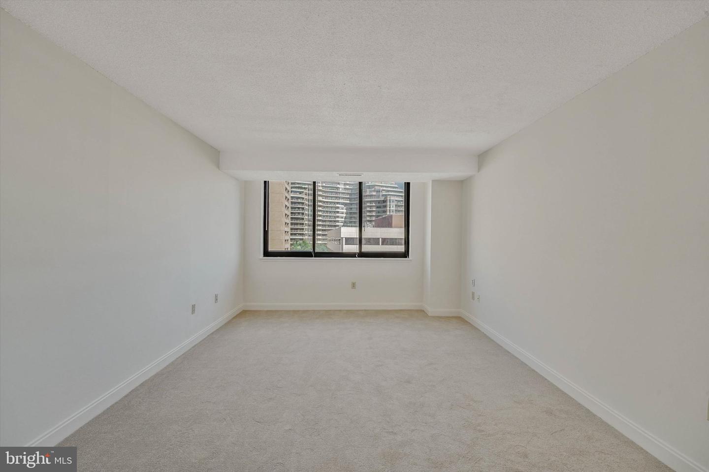 4550 N Park Ave #812 Property Photo 33