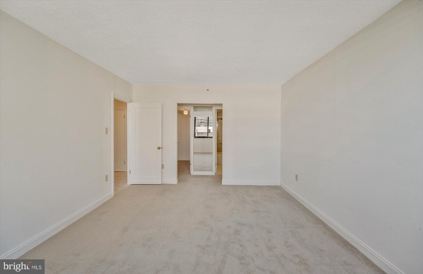4550 N Park Ave #812 Property Photo 36