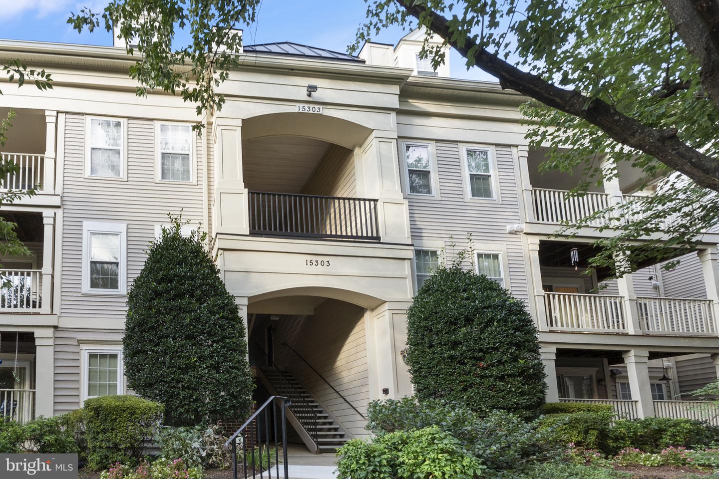 15303 Diamond Cove Ter #8-j Property Photo 1