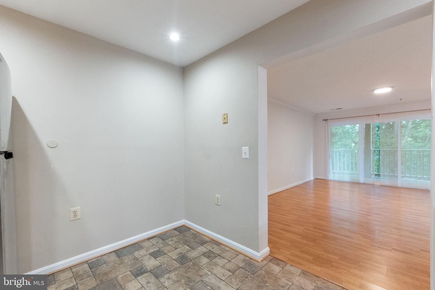 15303 Diamond Cove Ter #8-j Property Photo 12