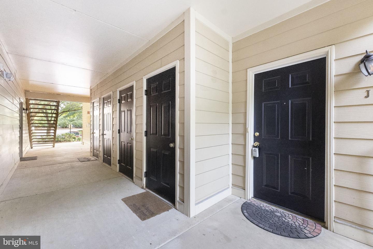 15303 Diamond Cove Ter #8-j Property Photo 26