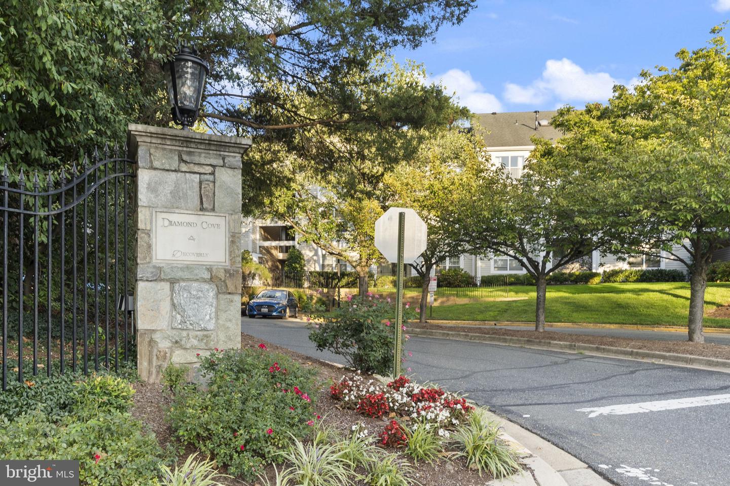 15303 Diamond Cove Ter #8-j Property Photo 32
