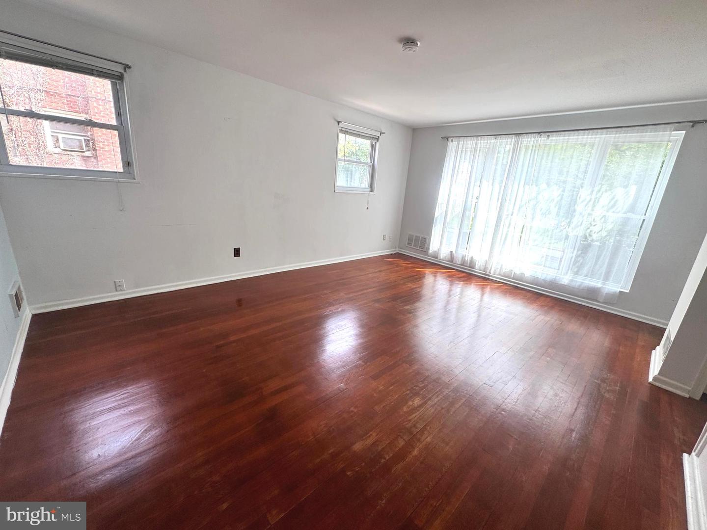 12114 Dalewood Dr Property Photo 5