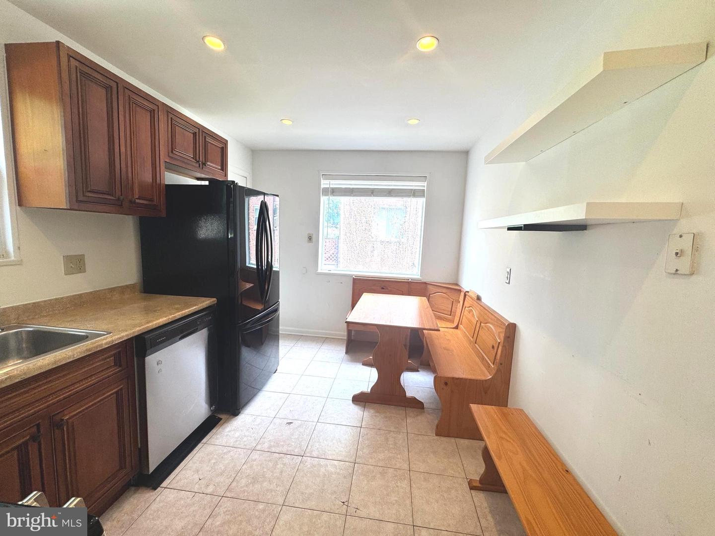 12114 Dalewood Dr Property Photo 7