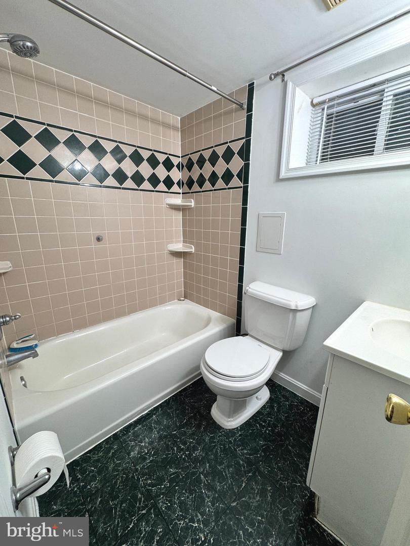 12114 Dalewood Dr Property Photo 19
