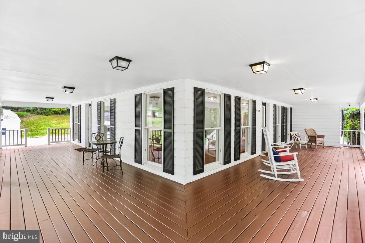 17034 Barn Ridge Dr Property Photo 3