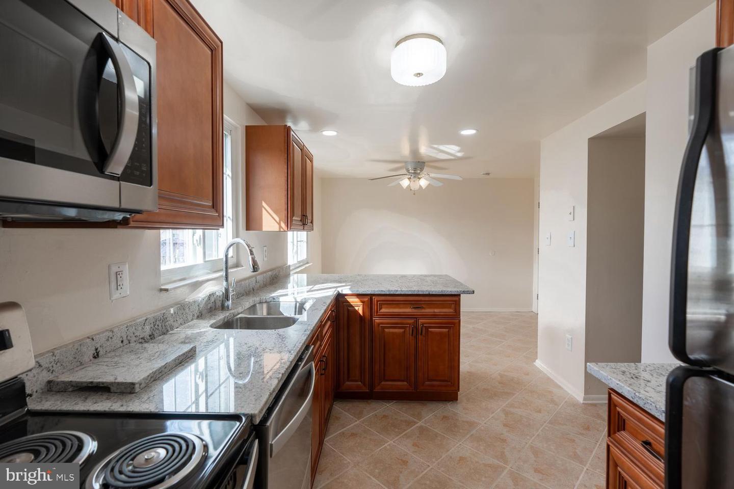 3713 Castle #123-16 Property Photo 5