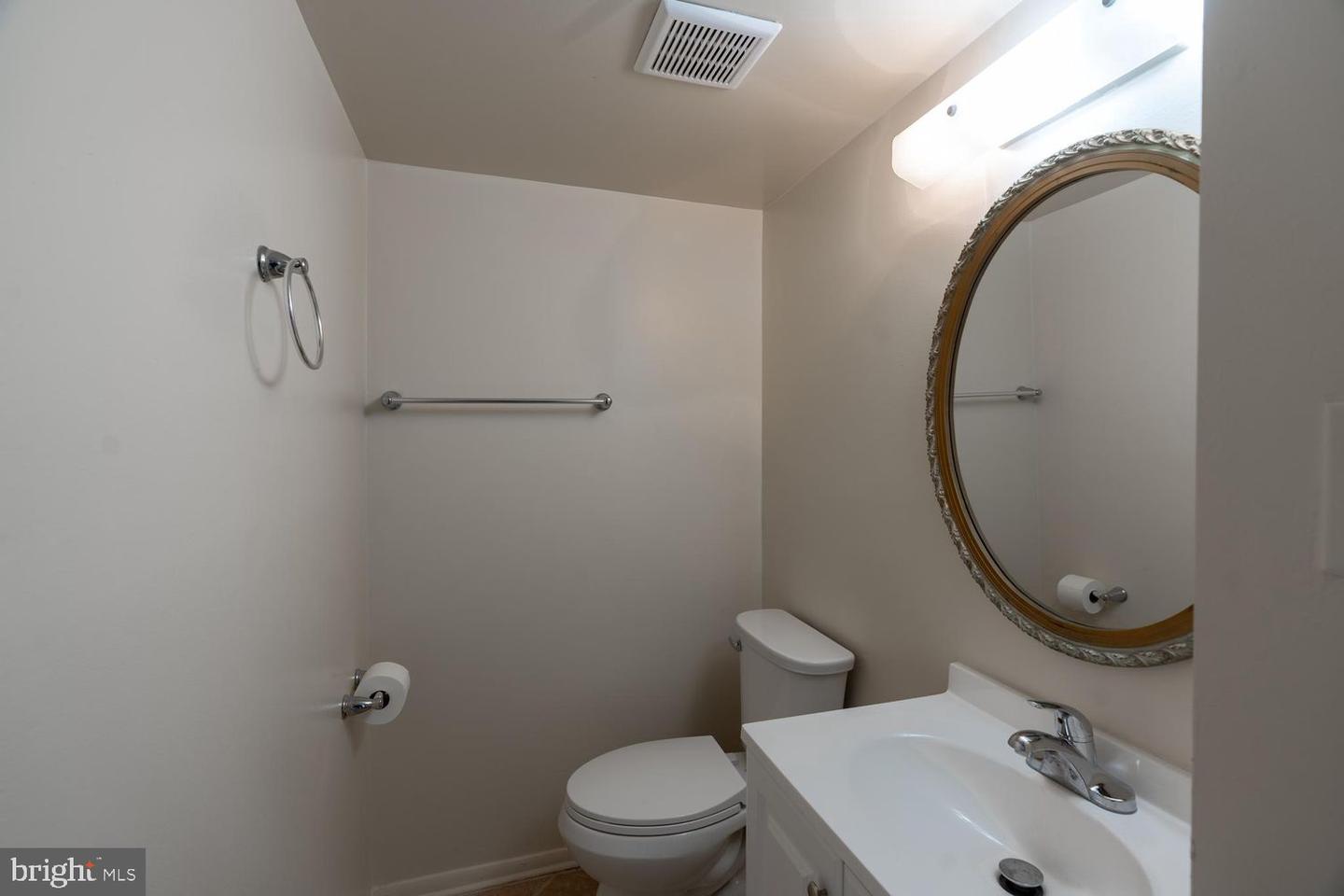 3713 Castle #123-16 Property Photo 8