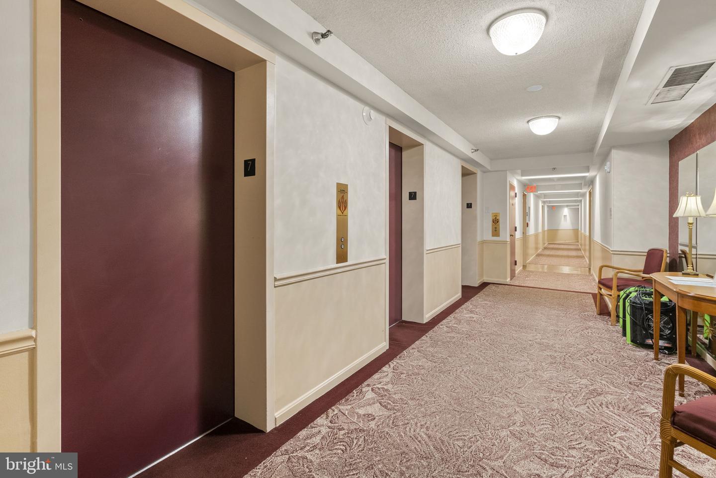 15101 Interlachen Dr #1-705 Property Photo 3